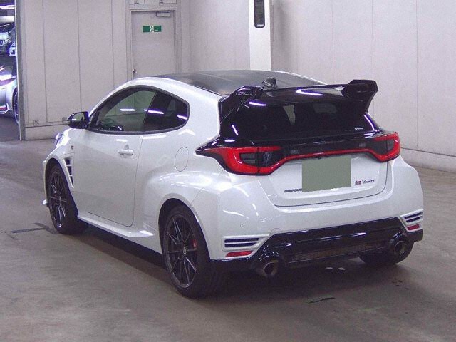 2025 Toyota GR Yaris RZ High P + Aero P Package 4WD auction photo 2