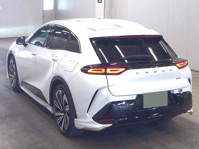 2024 Toyota Crown Sport スポーツZ(HEV) 4WD auction photo 2