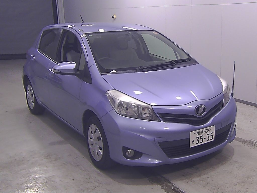 Japan Auction Vehicles 14 2012 Toyota ヴィッツ 5HB F auction photo