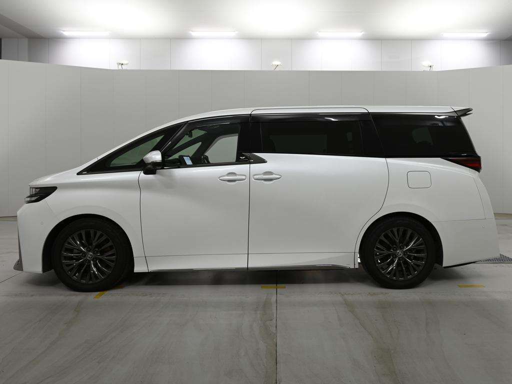 2024 Toyota Vellfire Z Premier auction photo 4