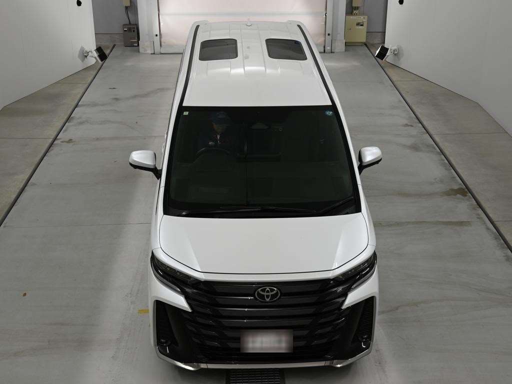 2024 Toyota Vellfire Z Premier auction photo 7