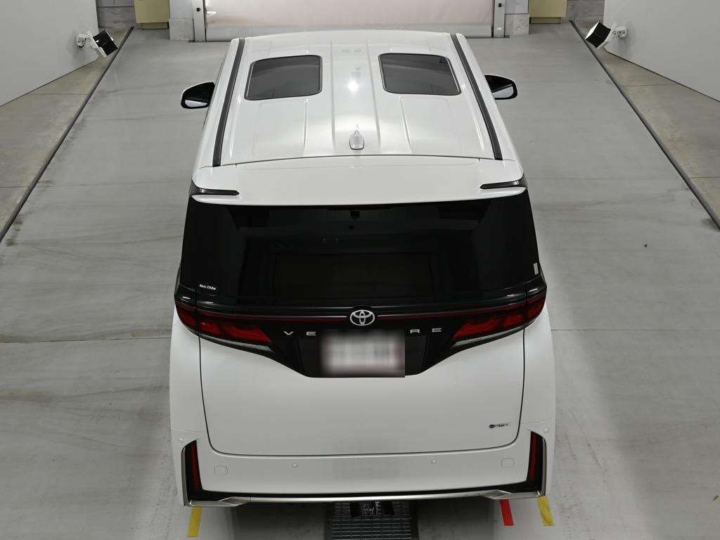 2024 Toyota Vellfire Z Premier auction photo 8