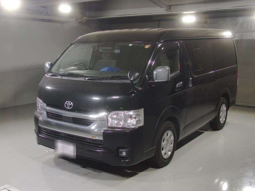 Japan Auction Vehicles 4 2022 Toyota Hiace GL auction photo