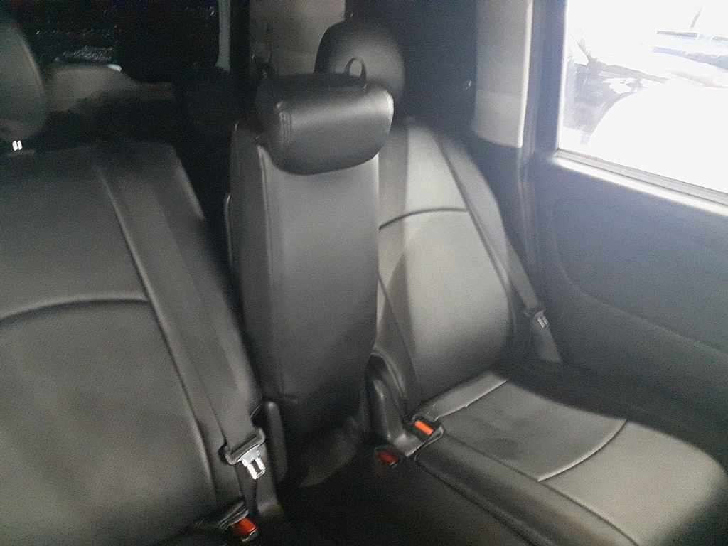 2017 Nissan Serena Highway Star ProPILOT ED auction photo 11
