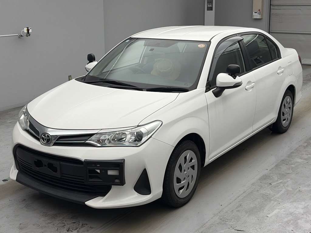 2018 Toyota Corolla Axio 1.5X Japan auction vehicle