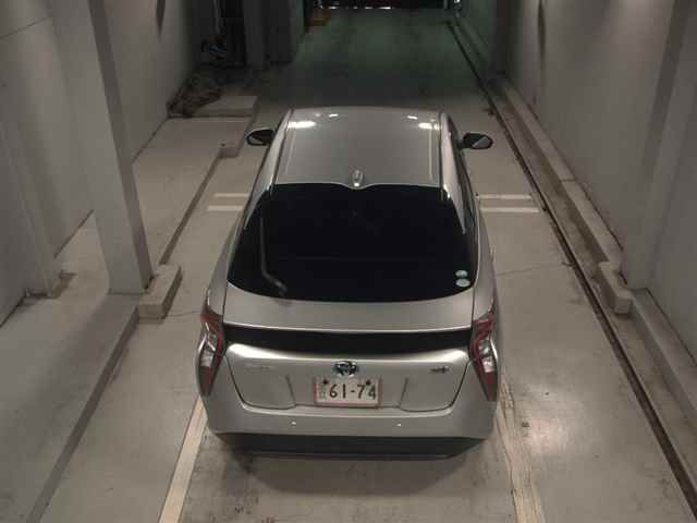 2017 Toyota Prius Sセーフティプラス auction photo 7