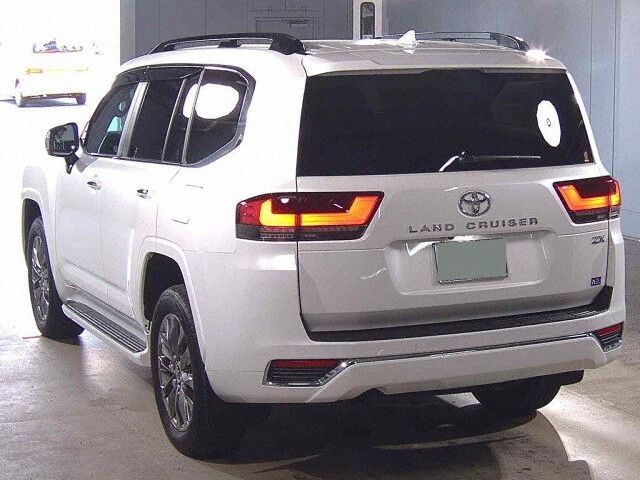 2023 Toyota Land Cruiser ZX 4WD auction photo 2