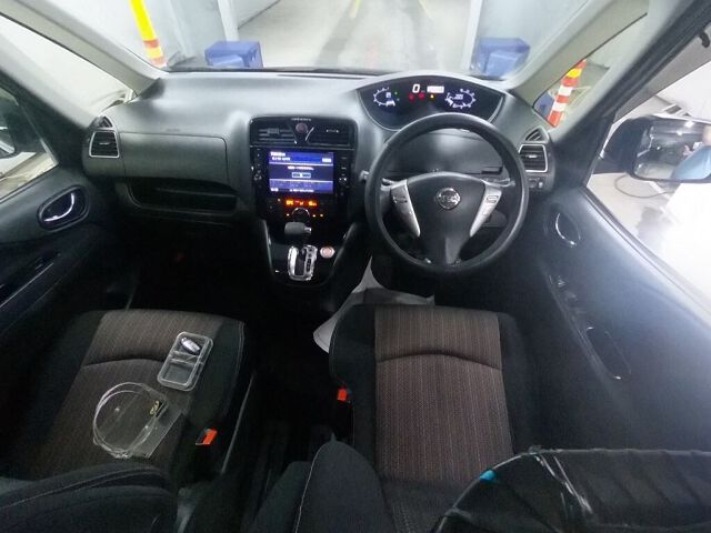 2015 Nissan Serena H-Star V Aero Safety 2 auction photo 3