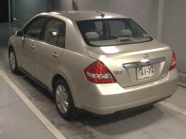 2005 Nissan ティーダラティオ 15M auction photo 2