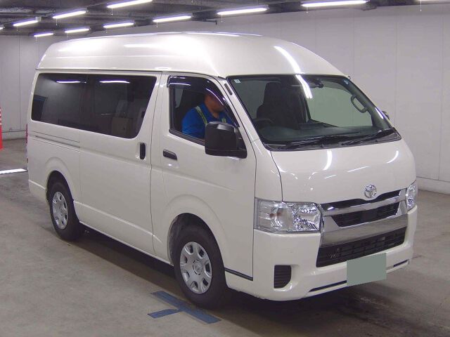 Japan Auction Vehicles 8 2026 Toyota Hiace Long DX GL Package auction photo