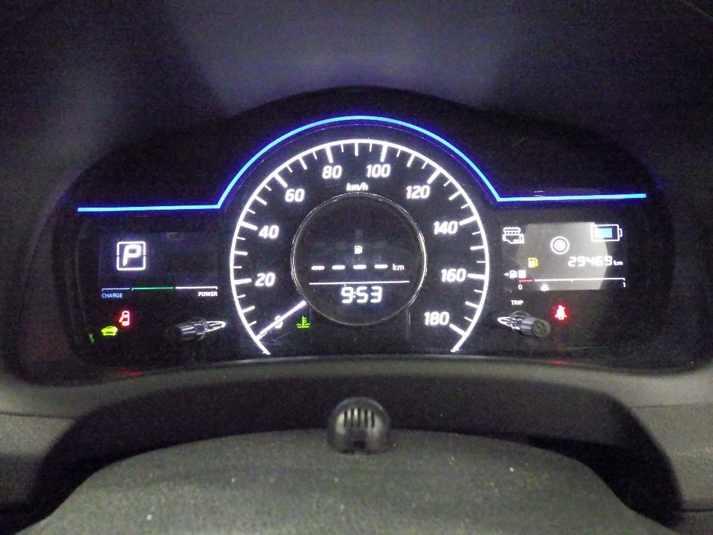 2020 Nissan ノート HB e-POWER X V-SELECTION auction photo 10