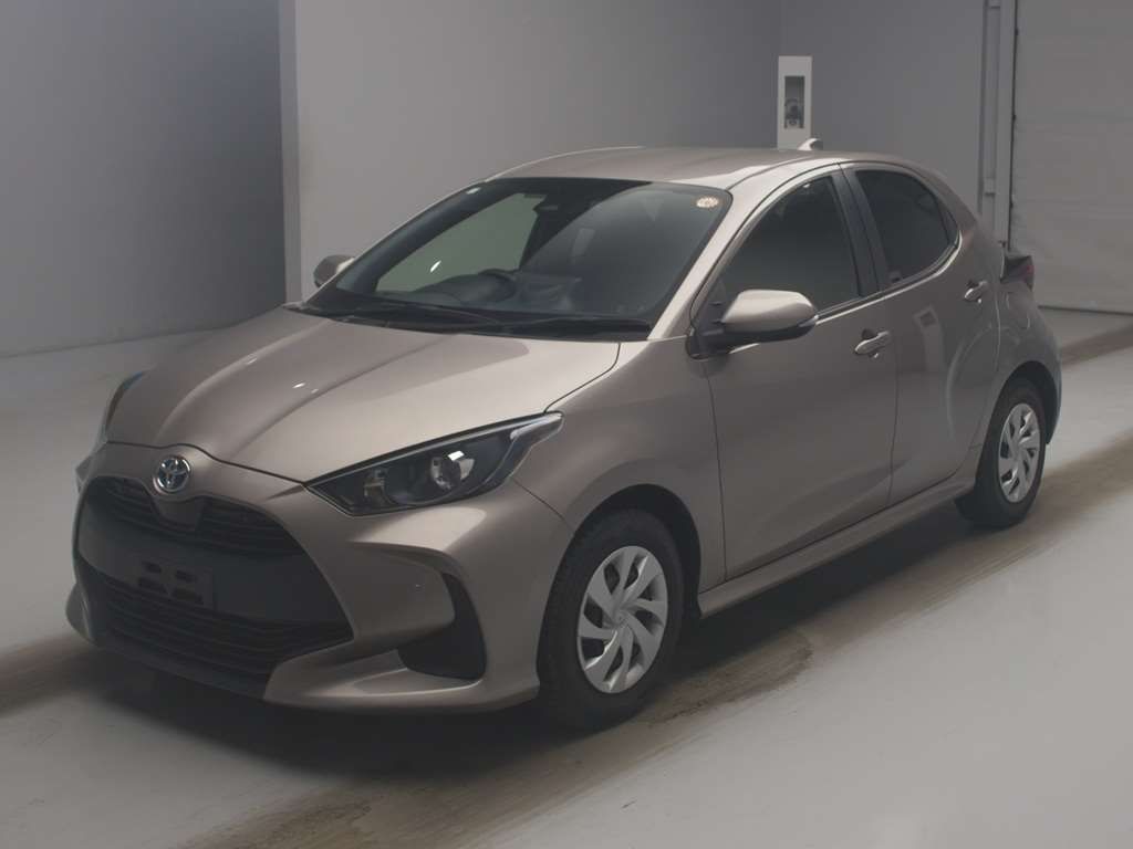 2022 Toyota Yaris Hybrid X Japan auction vehicle