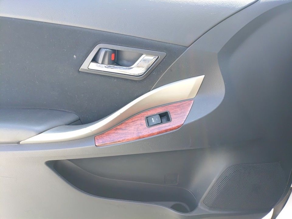 2011 Toyota Premio auction photo 13