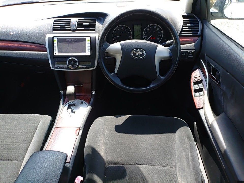 2011 Toyota Premio auction photo 3