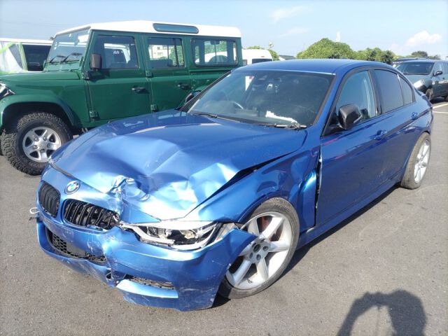 2016 BMW 3 Series auction photo 4