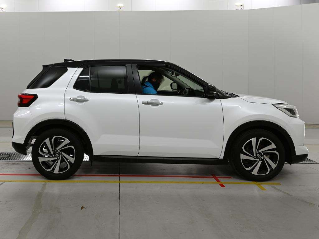 2022 Toyota Raize Z 4WD auction photo 3