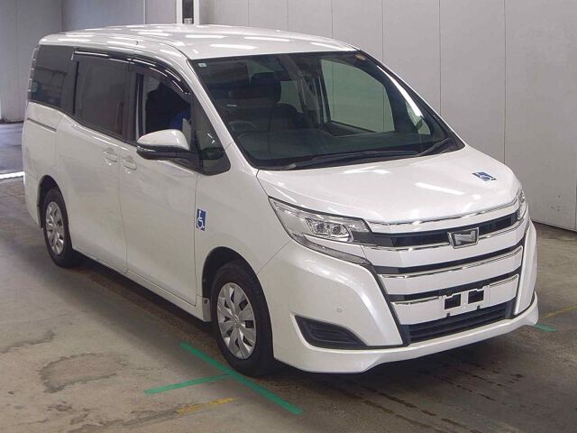 2019 Toyota Noah X ウェルキャブ Japan auction vehicle