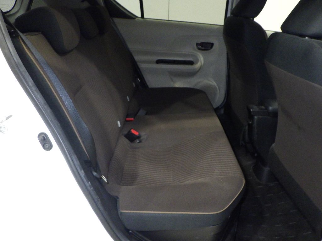 2014 Toyota Aqua G auction photo 7
