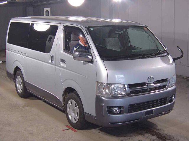 Japan Auction Vehicles 8 2005 Toyota Hiace ロングスーパーGL auction photo