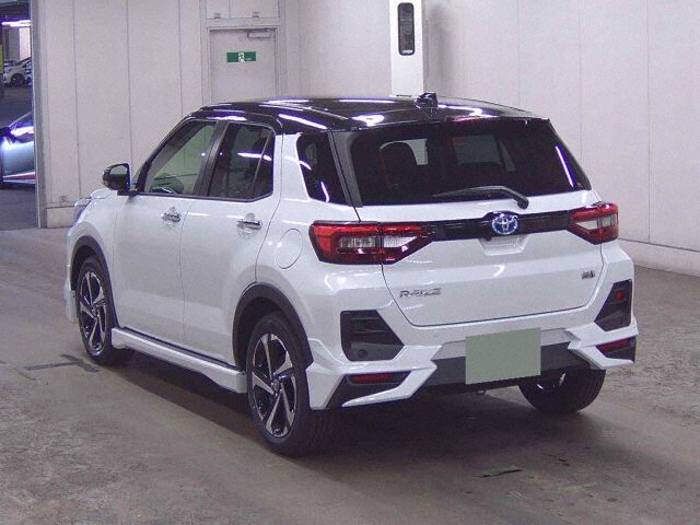 2026 Toyota Raize Hybrid Z auction photo 2
