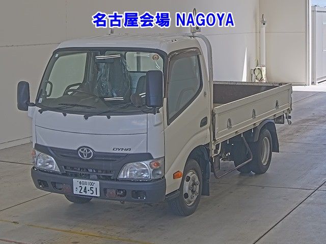 Japan Auction Vehicles 21 2015 Toyota Dyna ヒラ auction photo