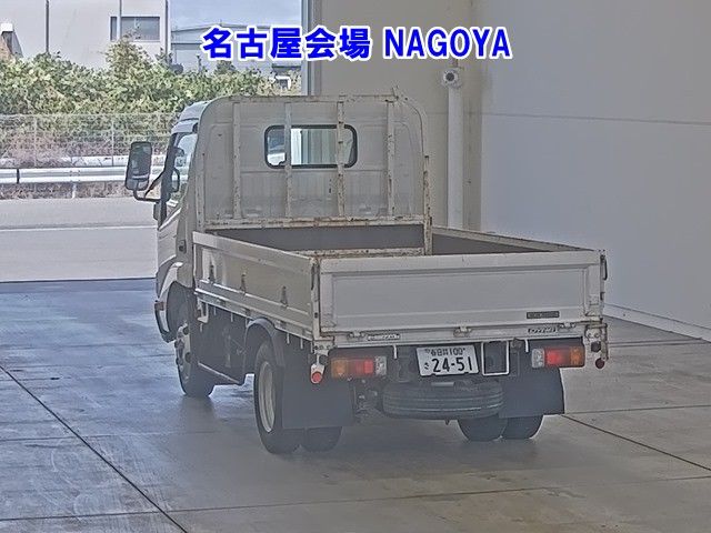 2015 Toyota Dyna ヒラ auction photo 2