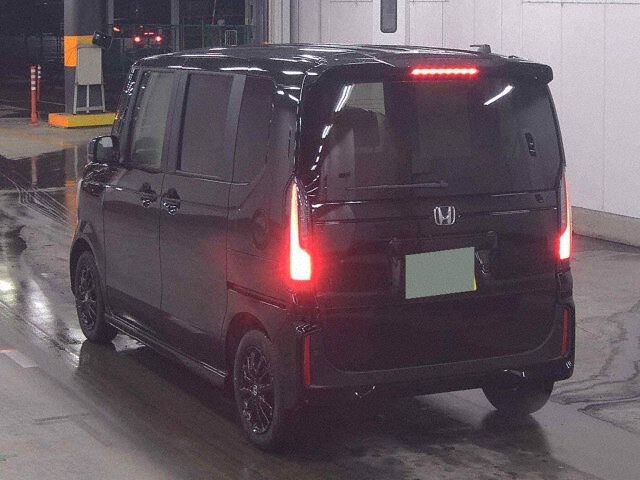 2026 Honda N-BOX Base grade auction photo 2