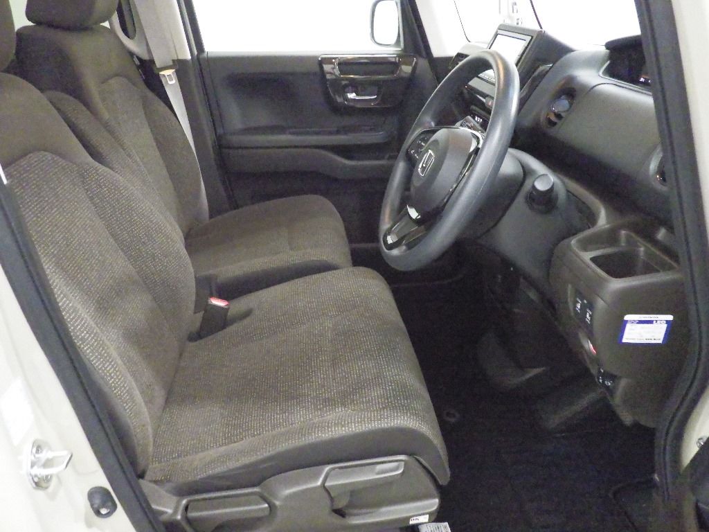 2023 Honda N-BOX 4WD L Coordinate Style auction photo 6