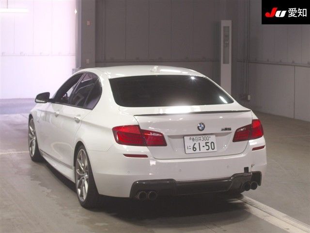 2013 BMW 5 Series 535i Mスポーツパッケージ auction photo 2