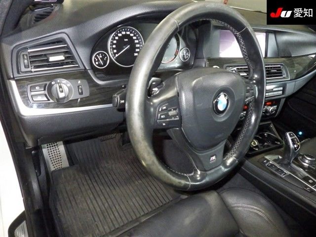 2013 BMW 5 Series 535i Mスポーツパッケージ auction photo 5