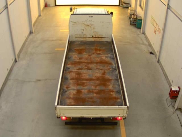 1996 Toyota Dyna Flatbed auction photo 3