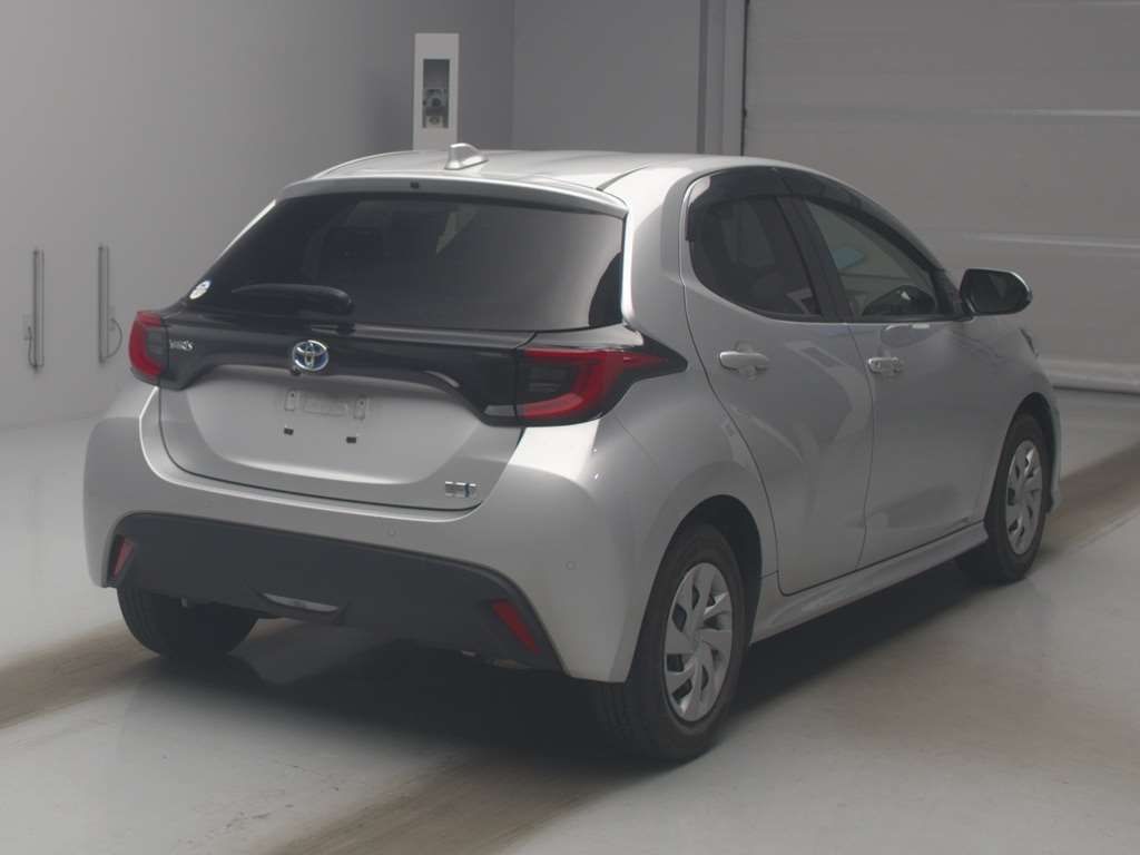 2021 Toyota Yaris Hybrid G auction photo 2