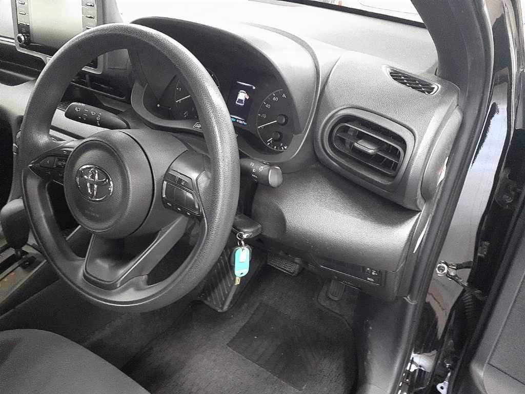 2021 Toyota Yaris X auction photo 9