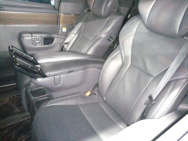 2023 Toyota Alphard エグゼクティラウンジ auction photo 6