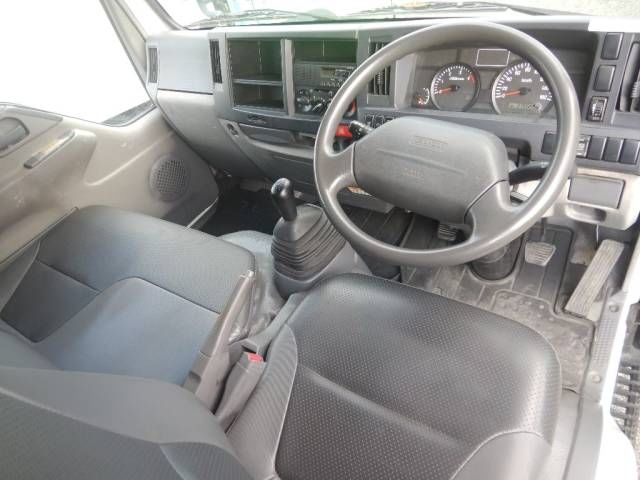 2008 Isuzu Elf * auction photo 2