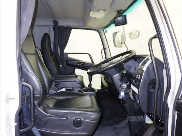 2019 Mitsubishi Fuso Fighter Wing auction photo 6