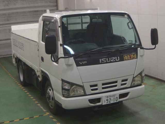 2005 Isuzu Elf 4WD 2t Japan auction vehicle