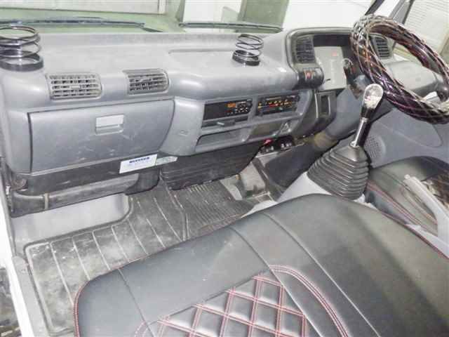 2005 Isuzu Elf 4WD 2t auction photo 3