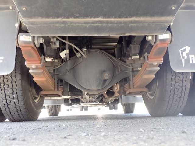 2018 Isuzu Elf 2.0t 冷凍 auction photo 3