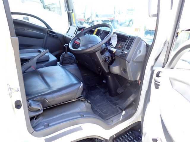 2018 Isuzu Elf 2.0t 冷凍 auction photo 6