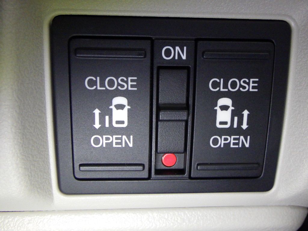 2024 Honda N-BOX auction photo 12