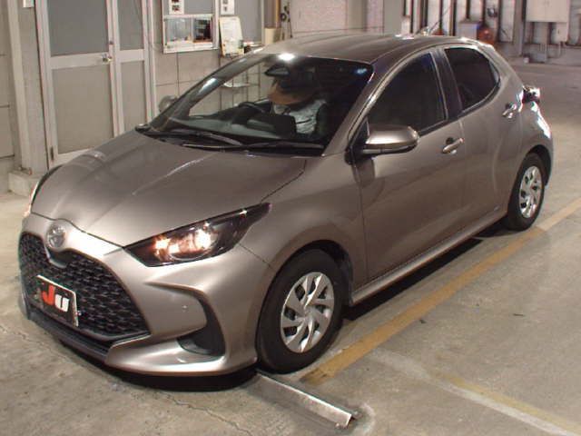 2024 Toyota Yaris X auction photo 4