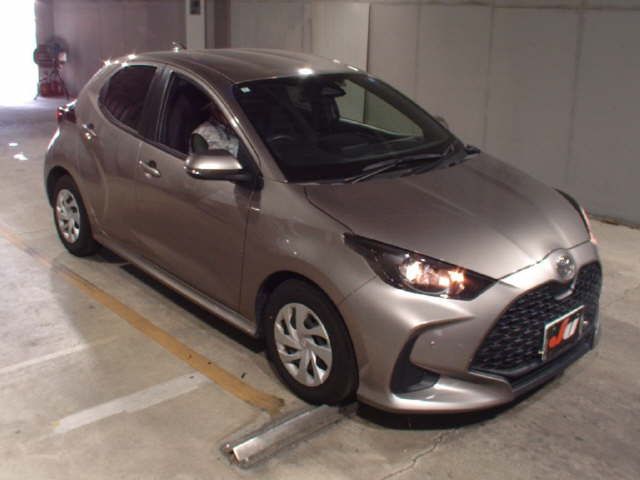 2024 Toyota Yaris X Japan auction vehicle