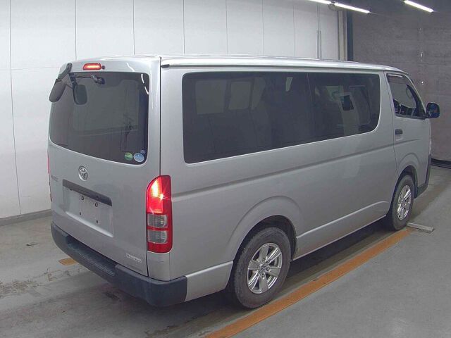 2018 Toyota Hiace Long DX 4WD auction photo 5