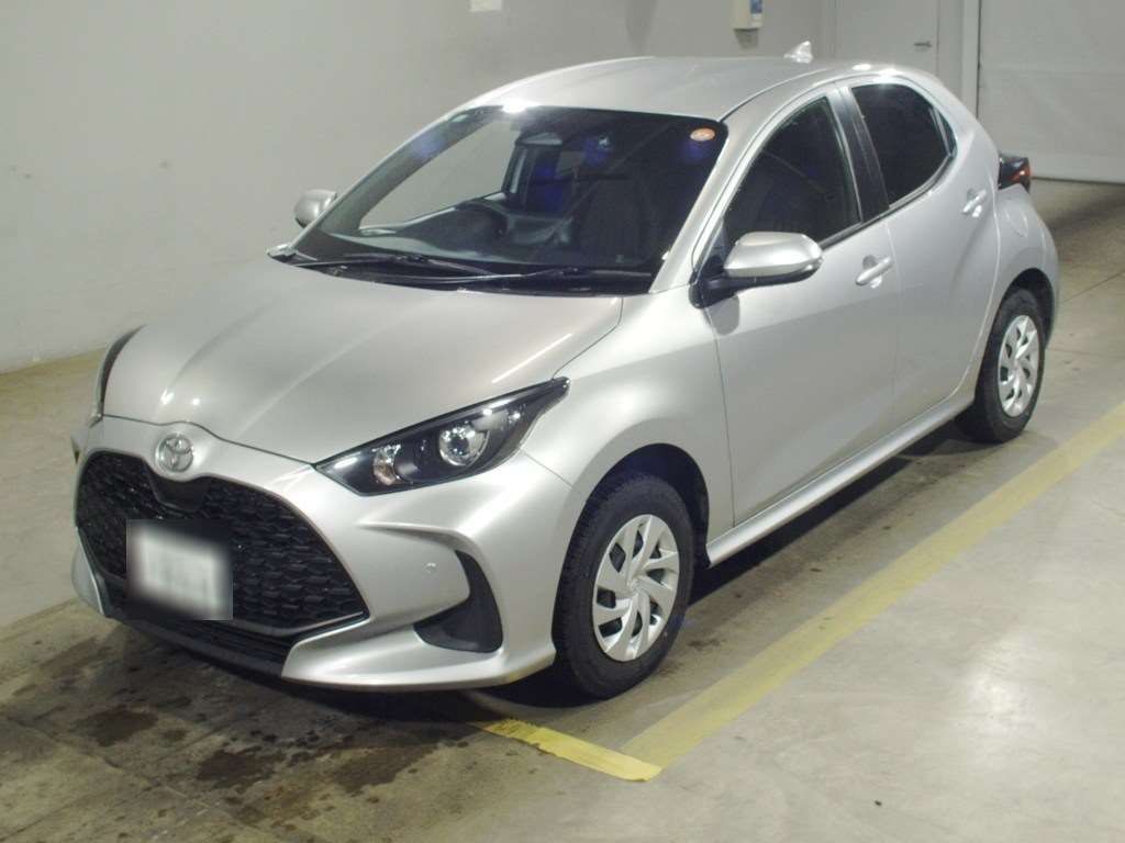 2024 Toyota Yaris X 4WD Japan auction vehicle