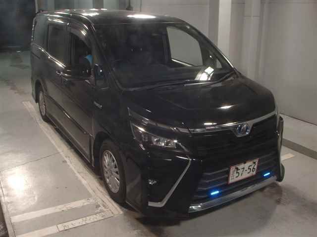 Japan Auction Vehicles 12 2017 Toyota Voxy ハイブリッドZS auction photo