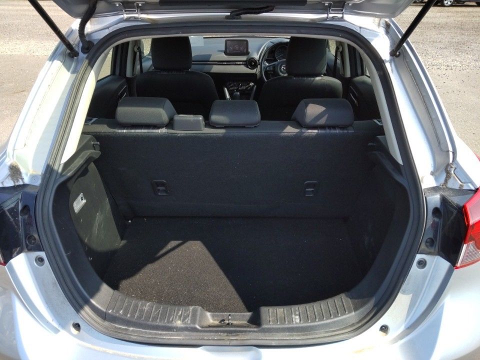 2021 Mazda Mazda2 auction photo 8
