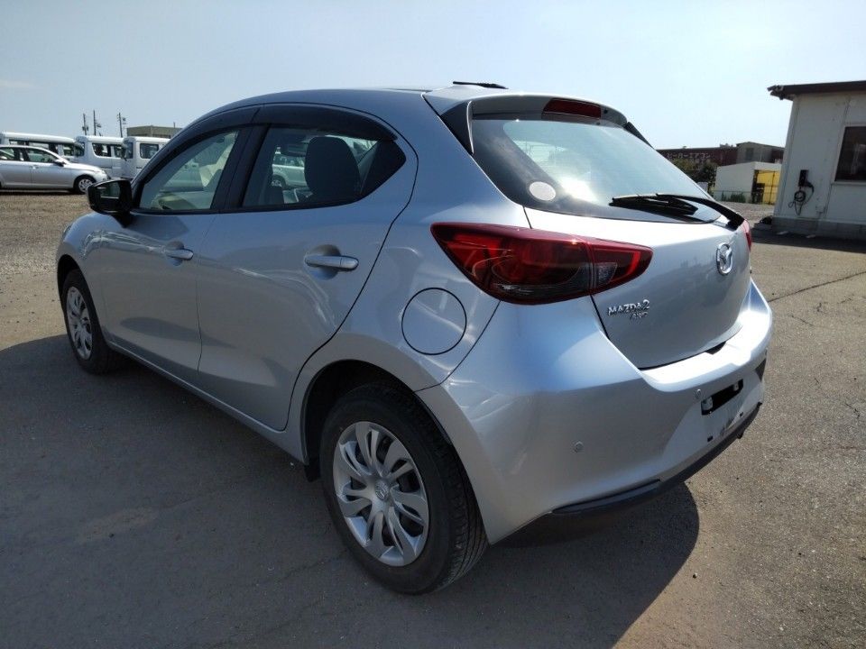 2021 Mazda Mazda2 auction photo 6