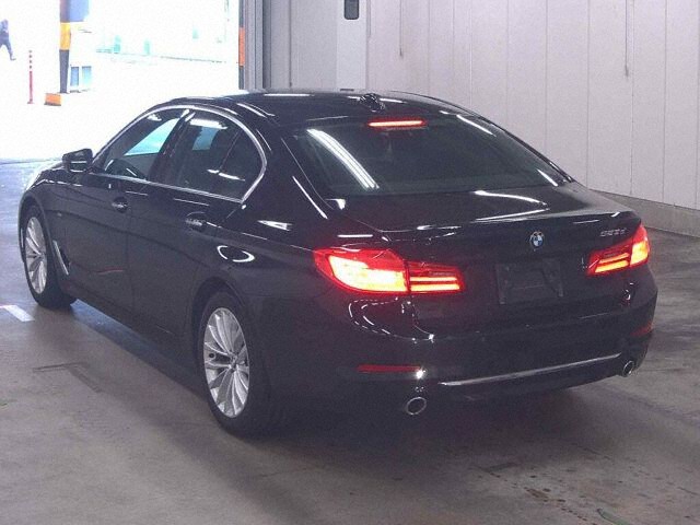 2018 BMW 5 Series 523Dラグジュアリー auction photo 2