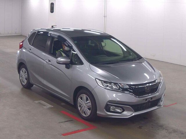 Japan Auction Vehicles 8 2019 Honda Fit 13G-L H Sensing auction photo
